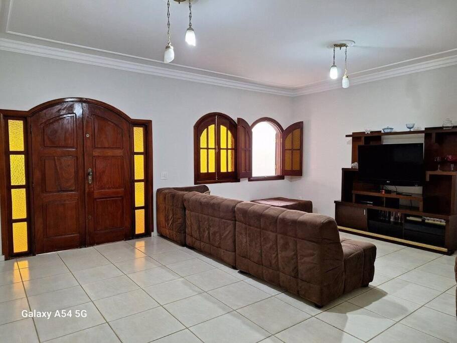 Casa De Temporada Com Piscina
